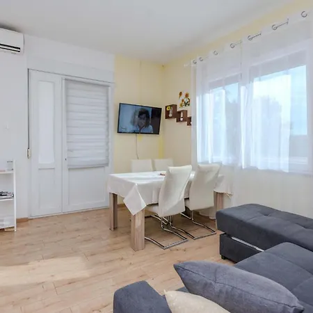 Lovely In With Wifi Zaton