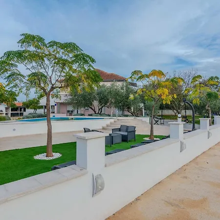 Stunning In Apartmán Zaton (Zadar)